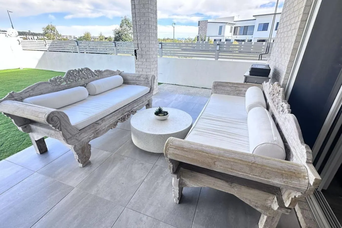 בית נופש נורת' לייקס Lotus Grand Home In Mango Hill Sleeps 8 אוסטרליה